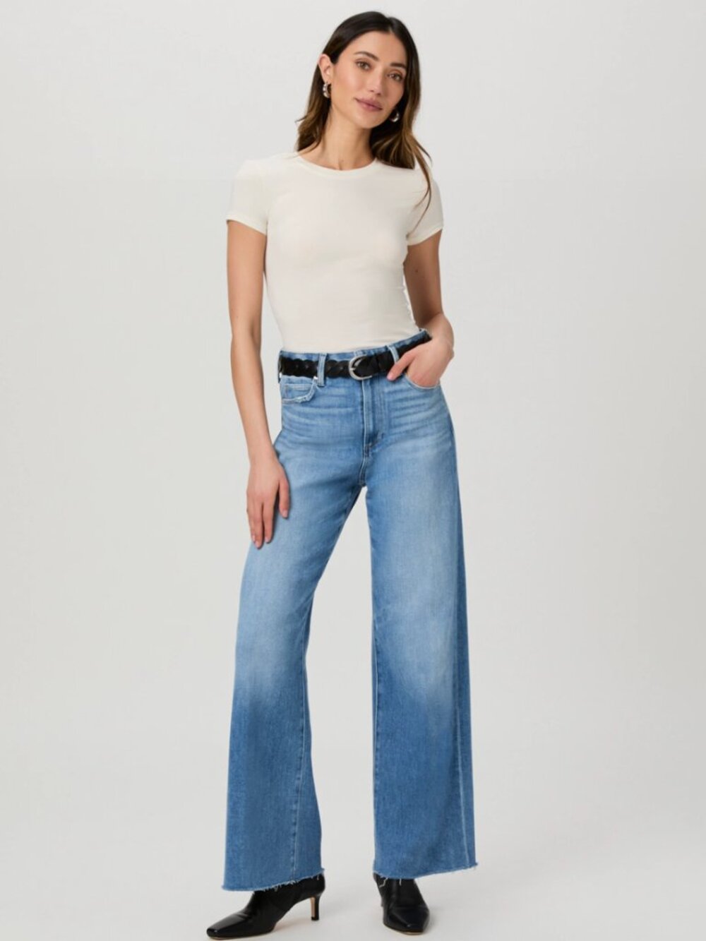 PAIGE : Anessa 31" Wide Leg Jean Size 29